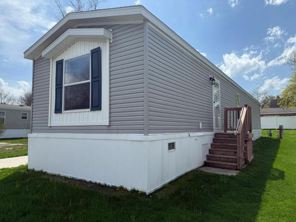 2021 Champion - Topeka Mobile Home