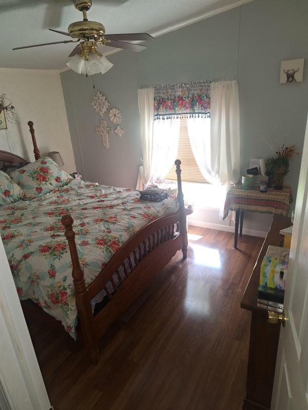 1999 Victorian C20 NR101  Home