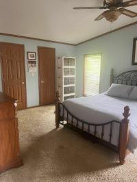 2000 Four Seasons DAP1676H32089  Home