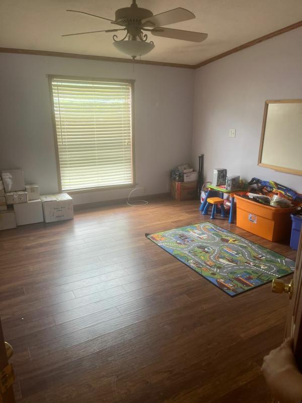 2000 Four Seasons DAP1676H32089  Home