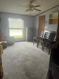 2000 Four Seasons DAP1676H32089  Home