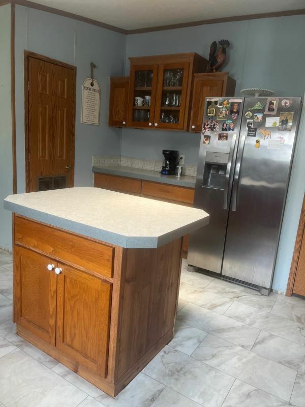 2000 Four Seasons DAP1676H32089  Home