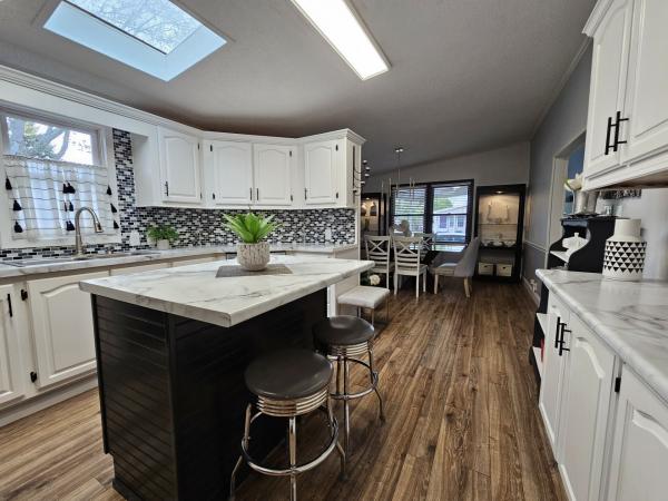 1988 Victorian Mobile Home