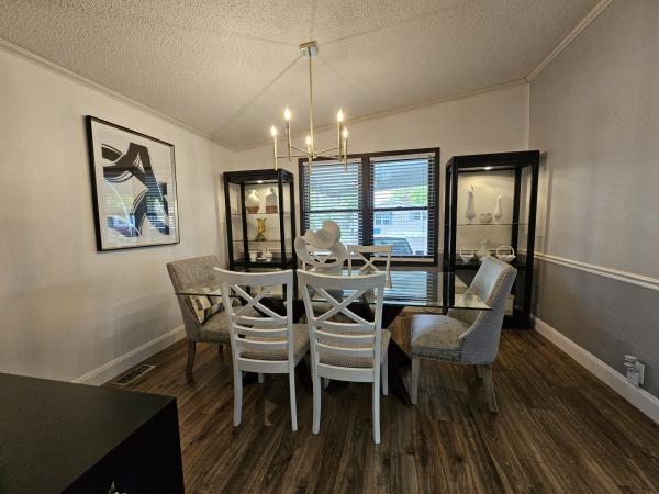 1988 Victorian Mobile Home