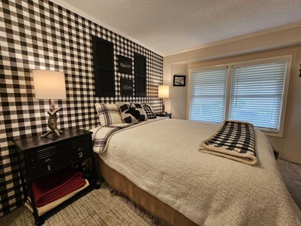 1988 Victorian Mobile Home