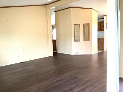 Photo 5 of 19 of home located at 11908 Hemlock Court Shelby Township, MI 48315