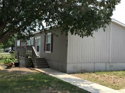 Photo 2 of 10 of home located at 410 Limestone Dr New Braunfels, TX 78130