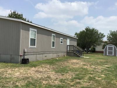 Photo 3 of 10 of home located at 410 Limestone Dr New Braunfels, TX 78130