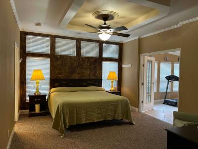 Photo 5 of 13 of home located at 38606 Callaway Blvd Dade City, FL 33525