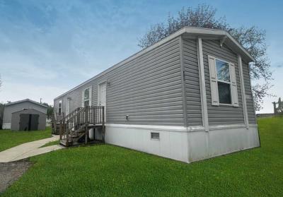 Mobile Home at 1145 Harmonia Rd Lot 49 Springfield, MI 49015