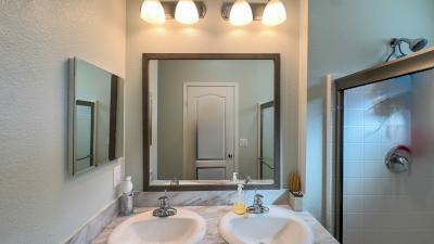 Photo 4 of 8 of home located at 995 Pomona Rd 57 Corona, CA 92882