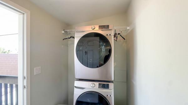 2023 Fleetwood 220CL24443X Home