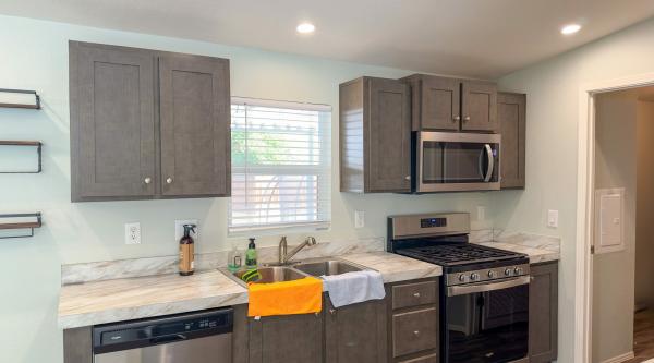 2023 Fleetwood 220CL24443X Home