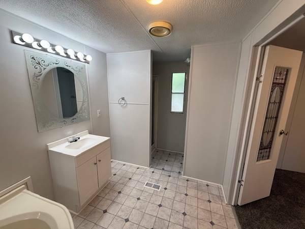 1995 Horton Mira Mobile Home