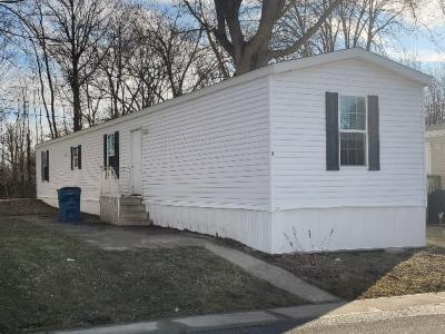 Mobile Home at 401 S Deer Creek St Lot 1 Galveston, IN 46932
