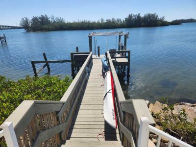 Photo 5 of 13 of home located at 113 E Harbor Dr Vero Beach, FL 32960