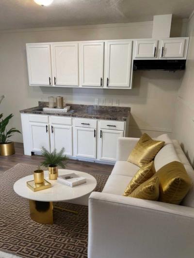 Photo 2 of 8 of home located at 2710 N Farm Rd 137 #107 Springfield, MO 65803