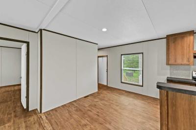 Photo 4 of 15 of home located at 6201 W Bert Kouns Industrial Loop,73 Shreveport, LA 71129