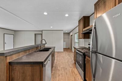 Photo 5 of 16 of home located at 6201 W Bert Kouns Industrial Loop, 51 Shreveport, LA 71129