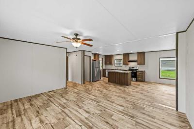 Mobile Home at 6201 W Bert Kouns Industrial Loop, 51 Shreveport, LA 71129