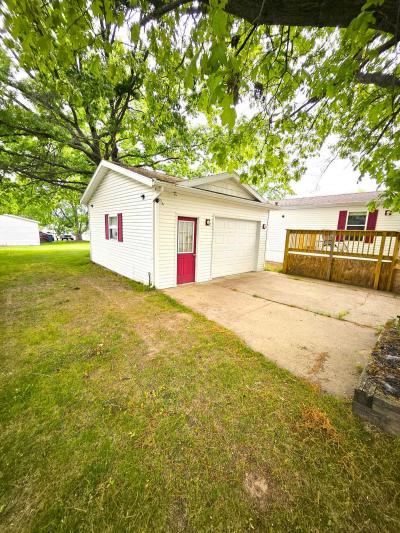 Photo 3 of 27 of home located at 5532 Iris Kalamazoo, MI 49009