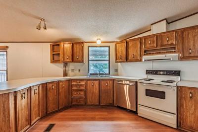 Photo 4 of 19 of home located at 205 N. Murray Blvd. Colorado Springs, CO 80916