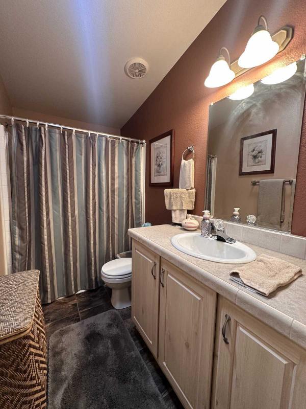 2004 Cavco Manufactured Home