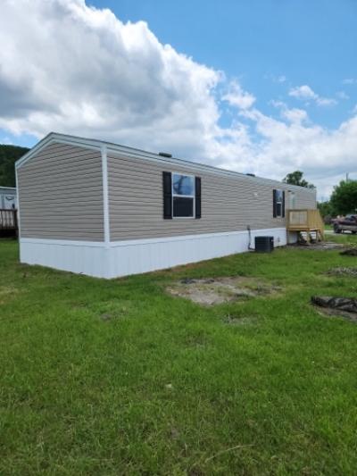 Photo 2 of 13 of home located at 6 Hill Crest Dr Stanton, KY 40380
