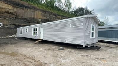 Mobile Home at 680 S Carol Malone Blvd Grayson, KY 41143