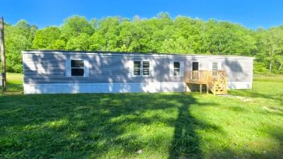 Mobile Home at 2499 Sacker Rd Manchester, KY 40962
