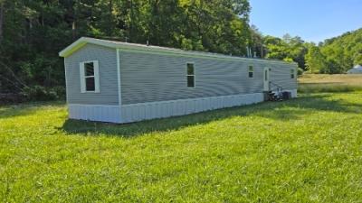 Photo 3 of 13 of home located at 2499 Sacker Rd Manchester, KY 40962
