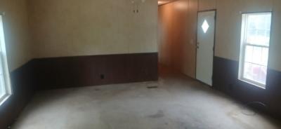 Photo 4 of 12 of home located at 229 Jack Parr St Camden, AR 71701