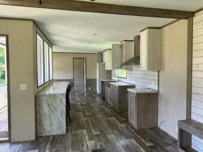 Photo 3 of 14 of home located at 1922 Old Anniston Ga Gadsden, AL 35905