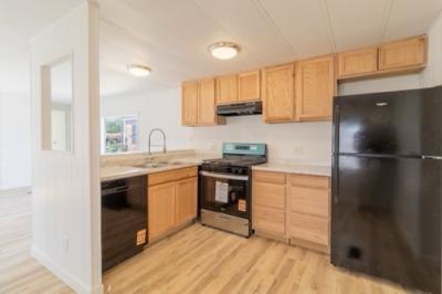 Photo 4 of 17 of home located at 139 W Blisswood Cir Midvale, UT 84047