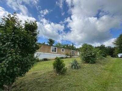 Mobile Home at 320 Countryside Cir Jacksboro, TN 37757