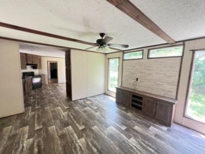 Photo 2 of 13 of home located at 72 County Road 1241 Booneville, MS 38829