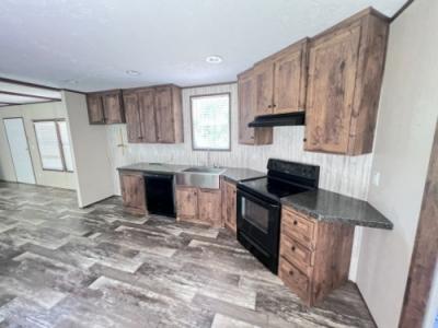 Photo 4 of 13 of home located at 72 County Road 1241 Booneville, MS 38829