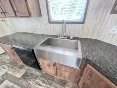 Photo 5 of 13 of home located at 72 County Road 1241 Booneville, MS 38829