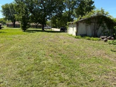 Photo 2 of 11 of home located at 110 N Kansas Mulberry, KS 66756