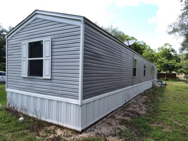 Photo 1 of 2 of home located at 394 10th Street Blessing, TX 77419