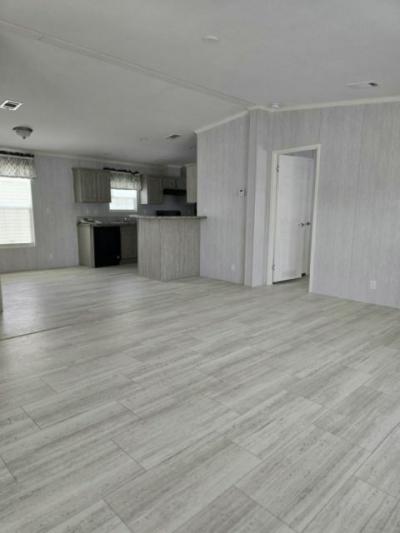 Photo 5 of 14 of home located at 3323 NE 14th St Lot A20 Ocala, FL 34470