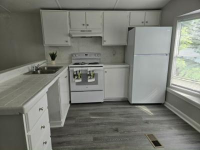 Photo 2 of 9 of home located at 11211 East Bay Rd. Unit 1 Gibsonton, FL 33534