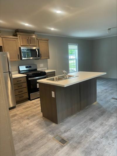 Mobile Home at 1918 Campus Drive Lot Cp1918 Saginaw, MI 48604