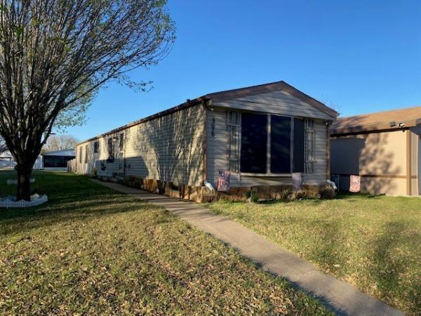 1996 Fleetwood Saddlebrook Mobile Home