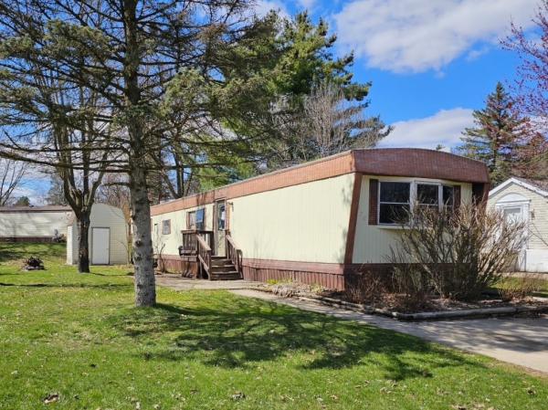 Photo 1 of 1 of home located at 376 Woodland Dr Oakland Township, MI 48363