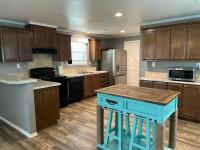 2018 OAK CREEK YES Y7-1876 Mobile Home