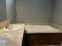 2018 OAK CREEK YES Y7-1876 Mobile Home