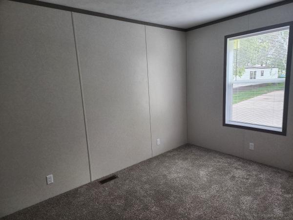 2025 Clayton 96PLH16663b Mobile Home
