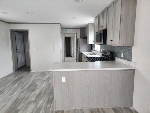 2025 Clayton 96PLH16663b Mobile Home