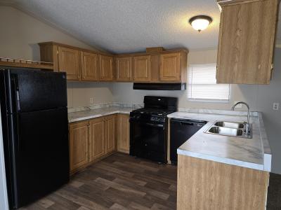 Photo 3 of 10 of home located at 38747 Navajo Ct Romulus, MI 48174